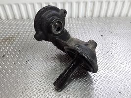 Volvo S70  V70  V70 XC Supporto di montaggio del filtro dell’olio 074115417