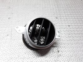 Mitsubishi Outlander Moldura protectora de la rejilla de ventilación lateral del panel 