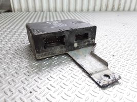 Nissan Terrano Oven keskuslukituksen ohjausyksikön moduuli 284507F000