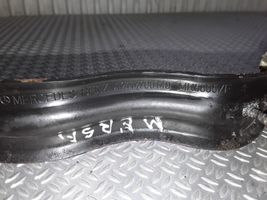 Mercedes-Benz E W211 Sangle de réservoir de carburant 2114700140