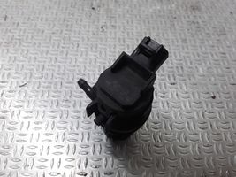 Mazda 6 Pompe de lave-glace de pare-brise 8603109170