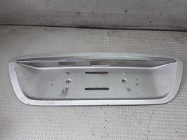 Mercedes-Benz S W220 Verkleidung Heckklappe Kofferraumdeckel 2207500081