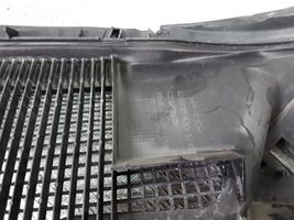 Mercedes-Benz E W210 Rivestimento del tergicristallo A2108301513