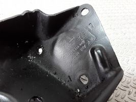 Volkswagen PASSAT B5.5 Soporte de apoyo del filtro de combustible 3B0127224