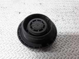 Volkswagen PASSAT B4 Vase d'expansion / bouchon de réservoir de liquide de refroidissement 357121321C