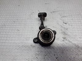 Renault Megane II Clutch slave cylinder 8200046102