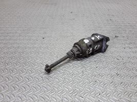 Renault Megane II Front door lock (next to the handle) 