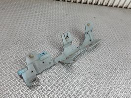 Renault Twingo II Fender mounting bracket 