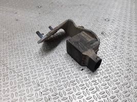 Mercedes-Benz E W211 Sensore di livello faro/fanale A0105427717