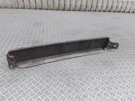 Toyota Hilux (N80, N90, N100, N110) Rivestimento sotto il faro/fanale 