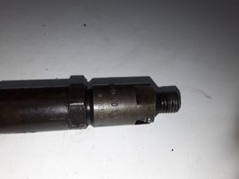 Mercedes-Benz C W202 Injecteur de carburant 0000101051