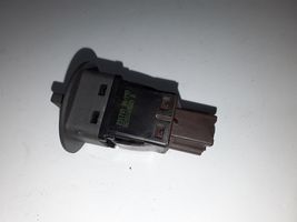 Renault Megane II Interruptor de encendido/apagado del airbag de pasajero 8200169589B