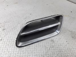 Nissan Primera Grille calandre supérieure de pare-chocs avant 62332F