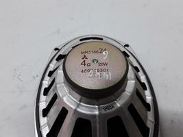 Mitsubishi Pajero Subwoofer-bassokaiutin MR318624