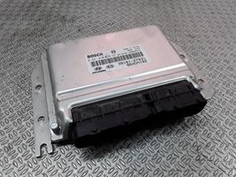 Hyundai Elantra Calculateur moteur ECU 0281010576