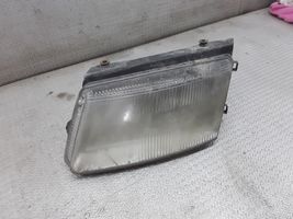 Volkswagen PASSAT B5 Lampa przednia 14742500