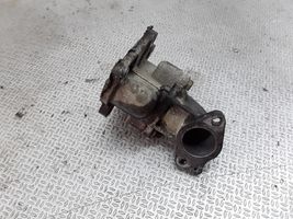 Nissan X-Trail T30 Thermostat / Thermostatgehäuse 