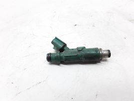 Toyota Yaris Injecteur de carburant 2325021020