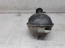 Toyota Corolla E120 E130 Vase d'expansion / réservoir de liquide de refroidissement 64800G020D