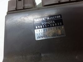 Toyota Avensis T220 Degalų purkštukų (forsunkių) valdymo blokas 8987120030