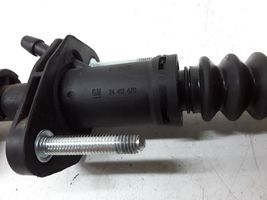 Opel Signum Główny cylinder sprzęgła 24412670