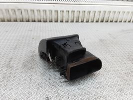 Citroen C5 Kojelaudan sivutuuletussuuttimen kehys 963261667A