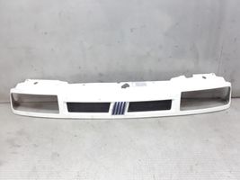 Fiat Ulysse Grille calandre supérieure de pare-chocs avant 