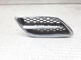 Nissan Primera Grille calandre supérieure de pare-chocs avant 