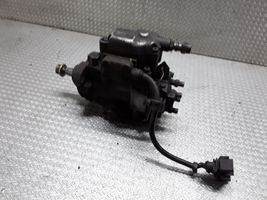 Volkswagen Golf III Pompe d'injection de carburant à haute pression 028130109H