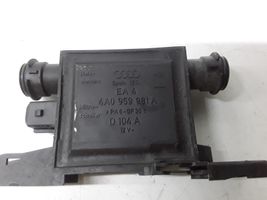 Audi A8 S8 D2 4D Door central lock control unit/module 4A0959981