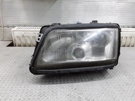 Audi A8 S8 D2 4D Lampa przednia 