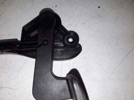 Seat Exeo (3R) Maniglia di rilascio del vano motore (cofano) 8E2823533B