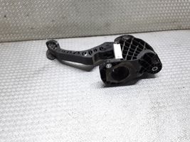 Volkswagen Jetta V Clutch pedal 1K1721059