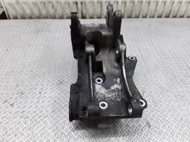 Citroen C8 Support de pompe de direction assistée 9643834880