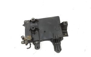 Mitsubishi Colt Boîte de batterie 8201A084