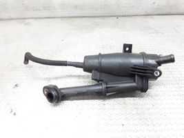 Opel Astra J Öljyn huohotinsäiliö 55575980