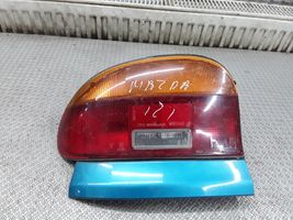 Mazda 121 Lampa tylna 22061364