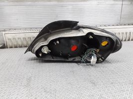 Hyundai Elantra Lampa tylna 92401295