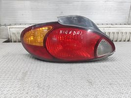 Hyundai Elantra Lampa tylna 92401295
