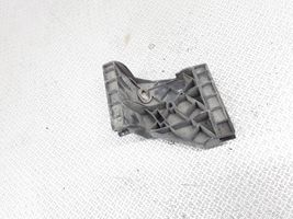 Audi A8 S8 D2 4D Staffa angolare del supporto di montaggio del paraurti 4D0807572