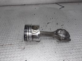 Volkswagen PASSAT B5.5 Piston 