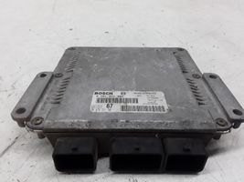 Citroen Xsara Picasso Variklio valdymo blokas 0281011084