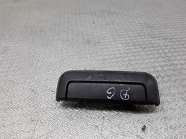 Mitsubishi Pajero Sport I Rear door exterior handle MR313807