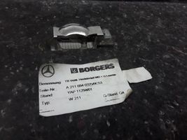 Mercedes-Benz E W211 Takaluukun alaosan verhoilu A21169403259C53