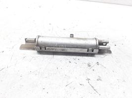 Audi A8 S8 D2 4D Refroidisseur de carburant, radiateur 057203491