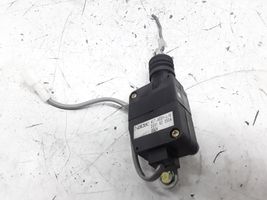 Mazda Demio Moteur verrouillage centralisé D20162350A