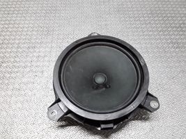 Toyota Verso-S Enceinte de porte arrière 8616052300