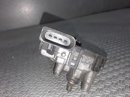 Volkswagen Bora Moteur d'essuie-glace 