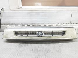 Toyota Previa (XR10, XR20) I Grille calandre supérieure de pare-chocs avant 11475519A