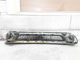 Toyota Previa (XR10, XR20) I Grille calandre supérieure de pare-chocs avant 11475519A